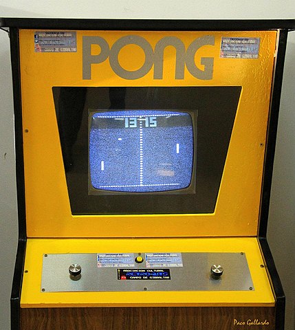 Pong gameplay on the real cabinet