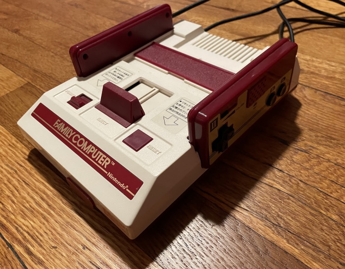 A very nice and clean Famicom