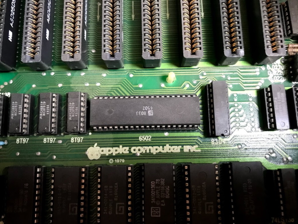 The Apple II plus circuitboard, with its 6502 in the center
