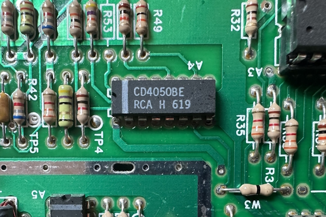RCA CD4050BE chip