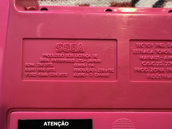 SEGA: Produzido sob licenca de Sega Enterprises Ltd.- Japan. ROM: 2M BITS, RAM 64K BITS, VIDEO RAM: 128K BITS, CORES: 64, RESOLUCÃO: 256x192, ÁUDIO: 3 CANAIS