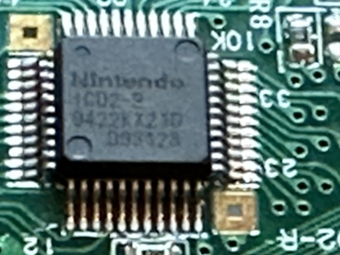 Highly zoomed in on Nintendo ICD2 chip