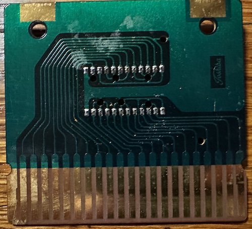 Toshiba Visicom cartridge with a single chip, and nothing on the PCB